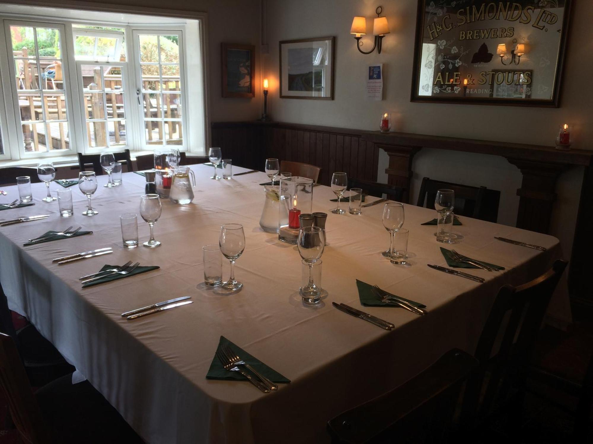 The Wheatsheaf Inn Cuckfield Bagian luar foto