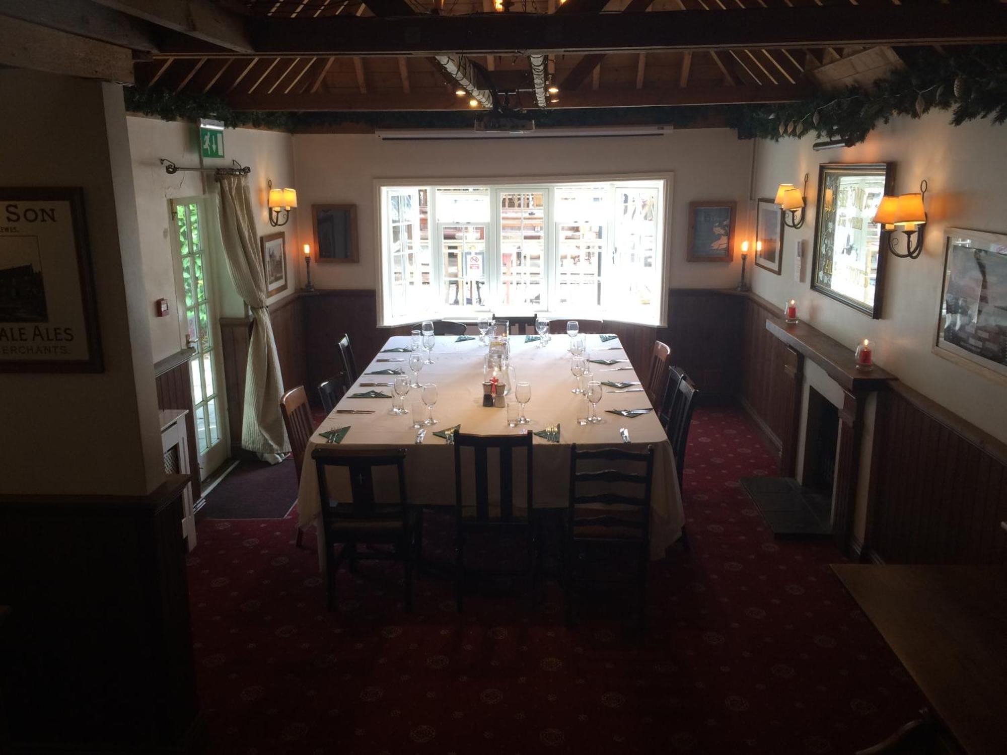 The Wheatsheaf Inn Cuckfield Bagian luar foto