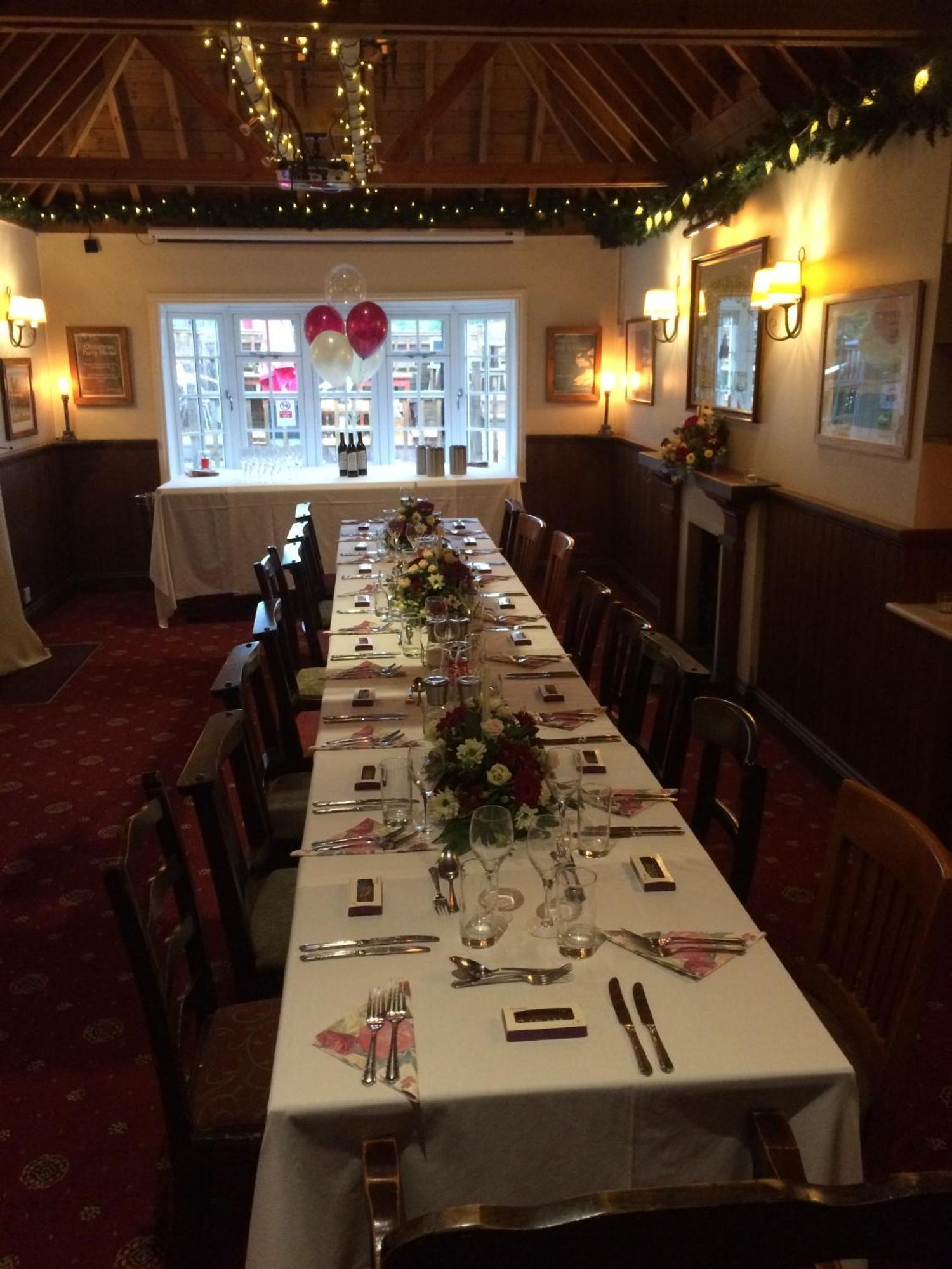 The Wheatsheaf Inn Cuckfield Bagian luar foto