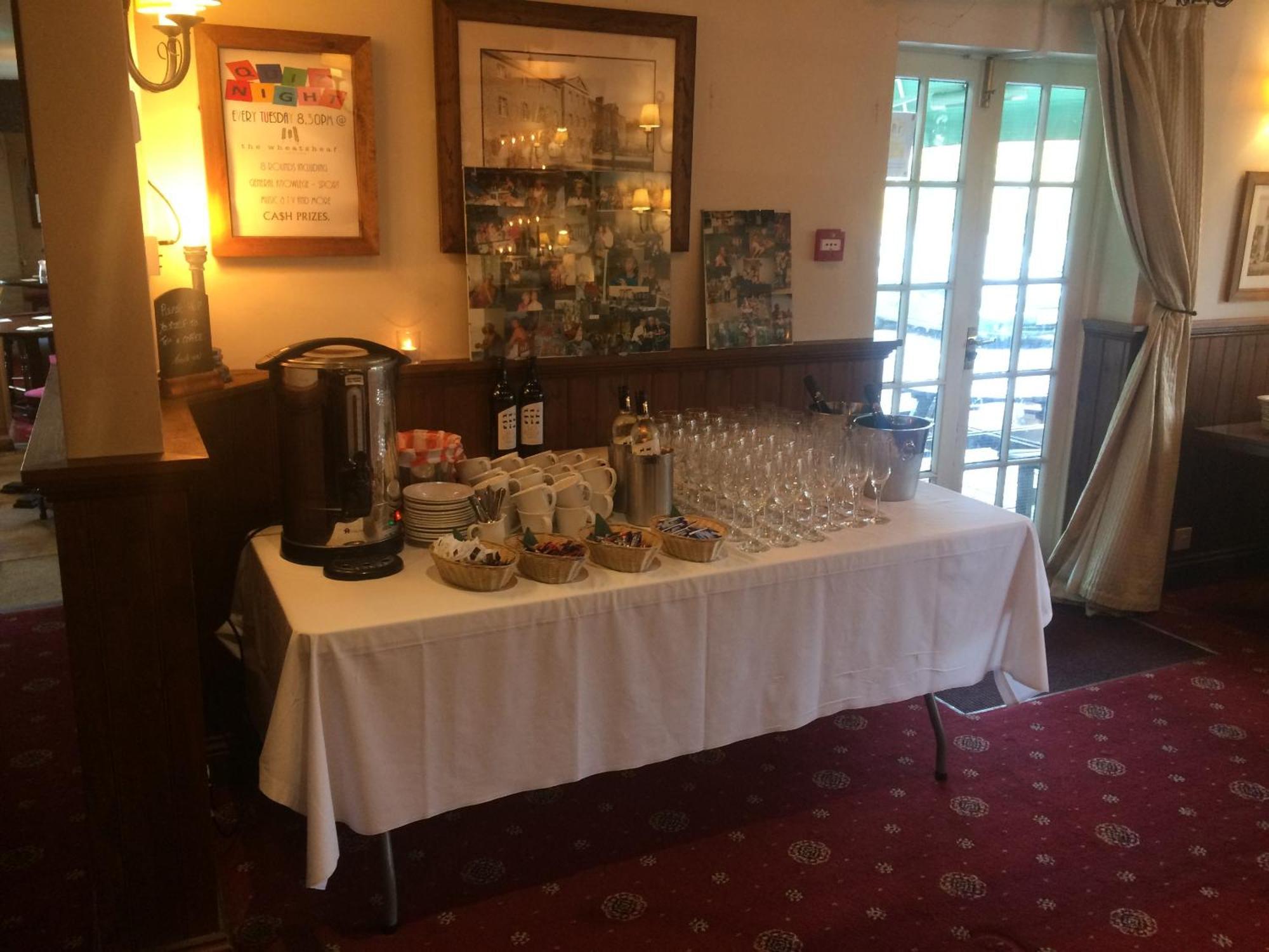 The Wheatsheaf Inn Cuckfield Bagian luar foto